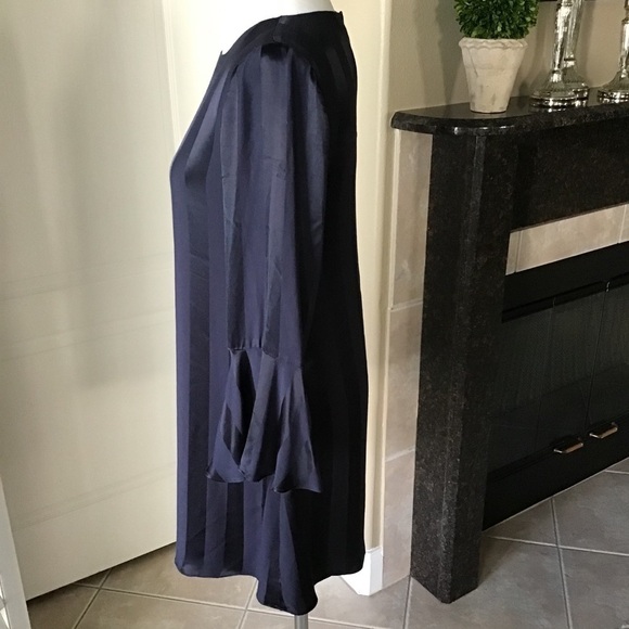 NEW Cremieux XS Navy Blue Selina Satin Striped Tulip Dress Bell Sleeves Elegant - Picture 8 of 14